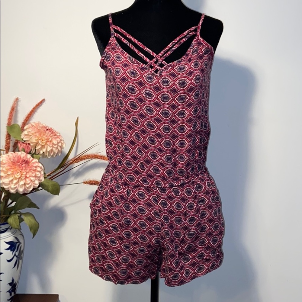 🍀3/$12🍀 Junior Arizona romper pink/purple small
